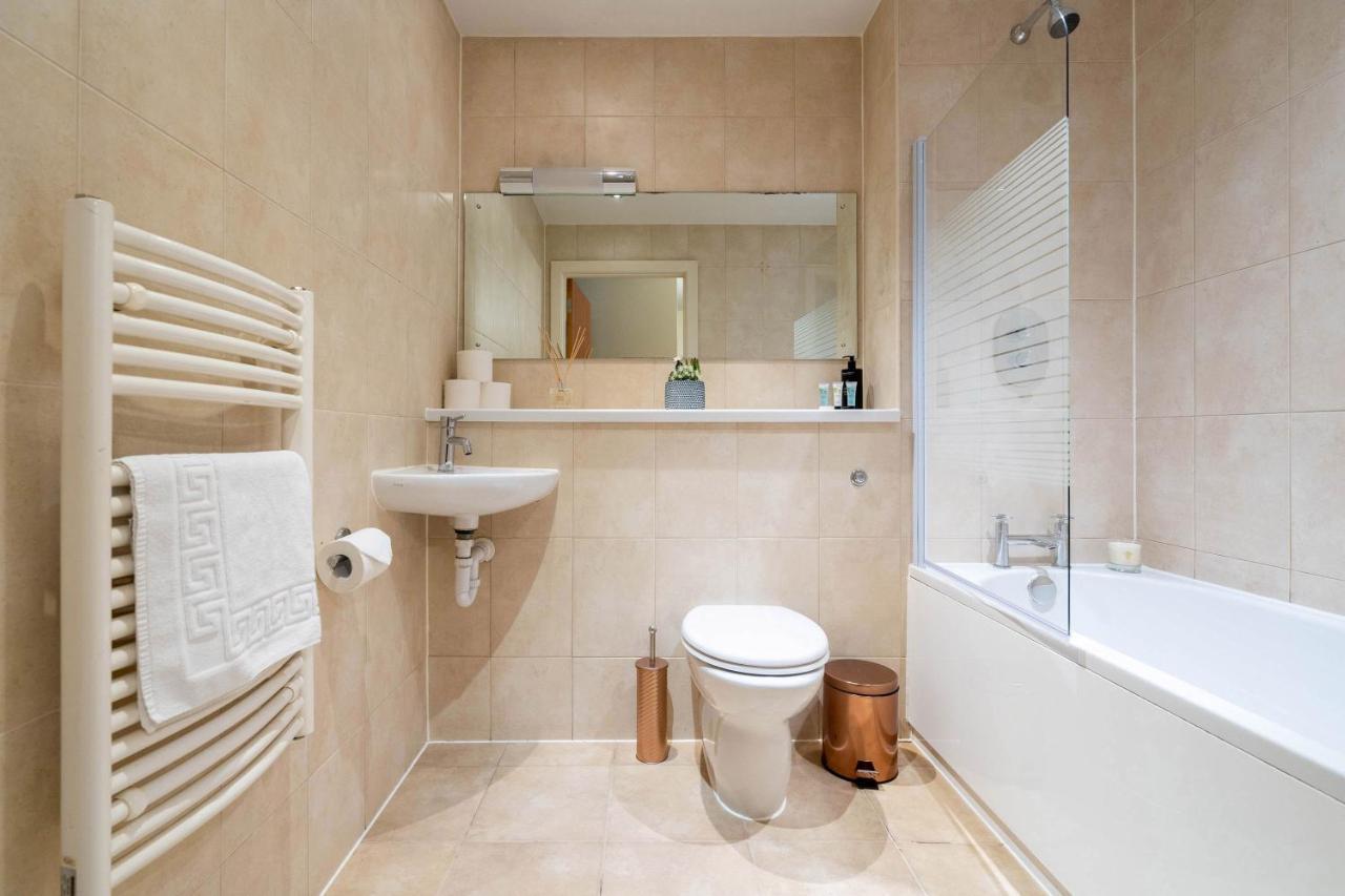 Haus City Centre Apartment - Arcadian -Balcony - Secure Parking - Wifi-Smart Tv - China Town -Top Rated 버밍엄 외부 사진
